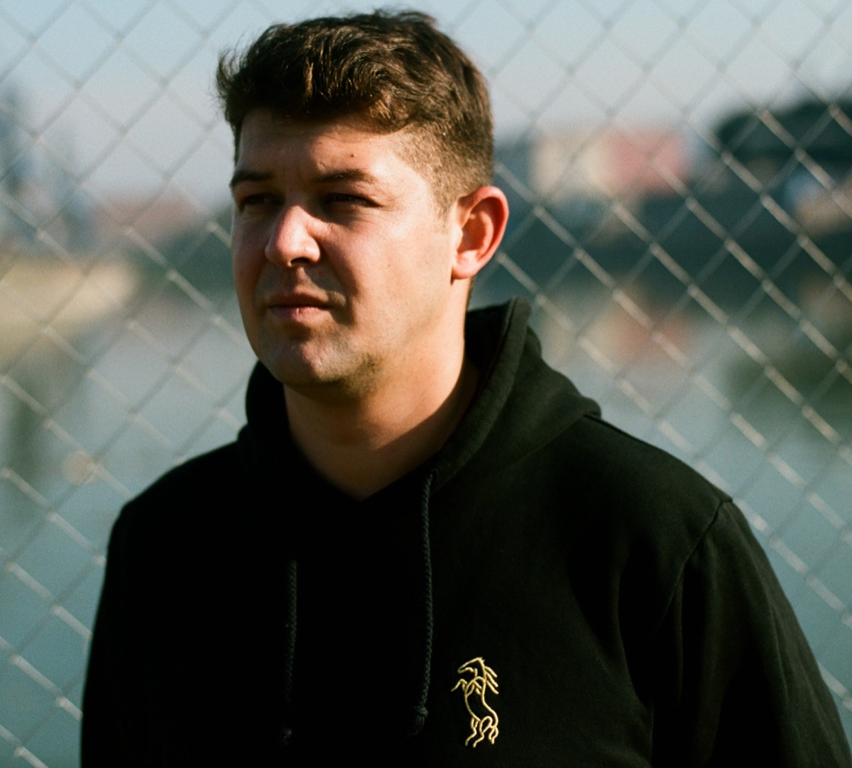 NIKOLA VEMIĆ — official artist press photo