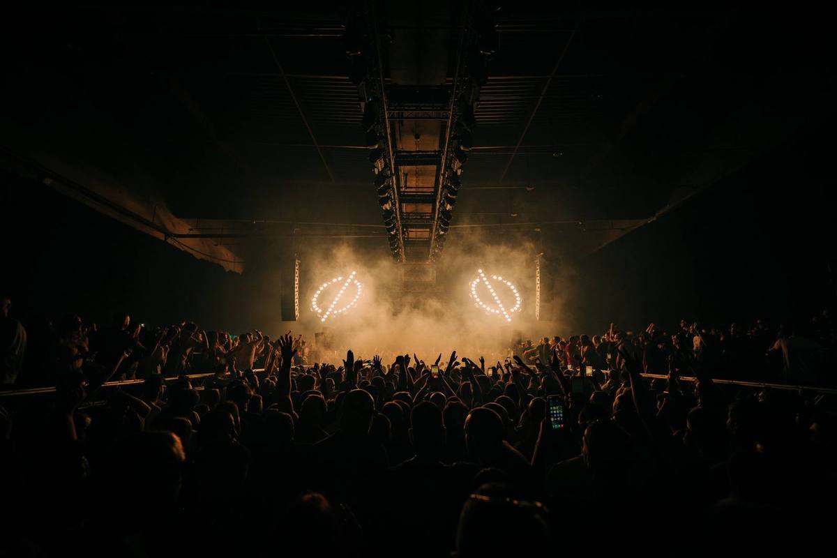 ADAM TEN AT HANGAR — ØOMO archive photo 10