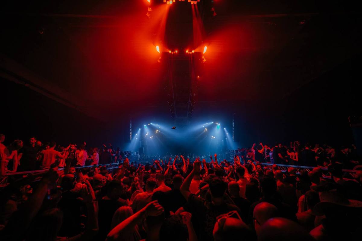 ADAM TEN AT HANGAR — ØOMO archive photo 33