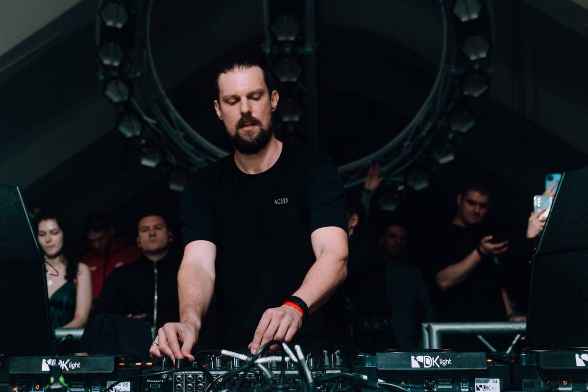 PABLO BOZZI at DRUGSTORE — ØOMO archive photo 20