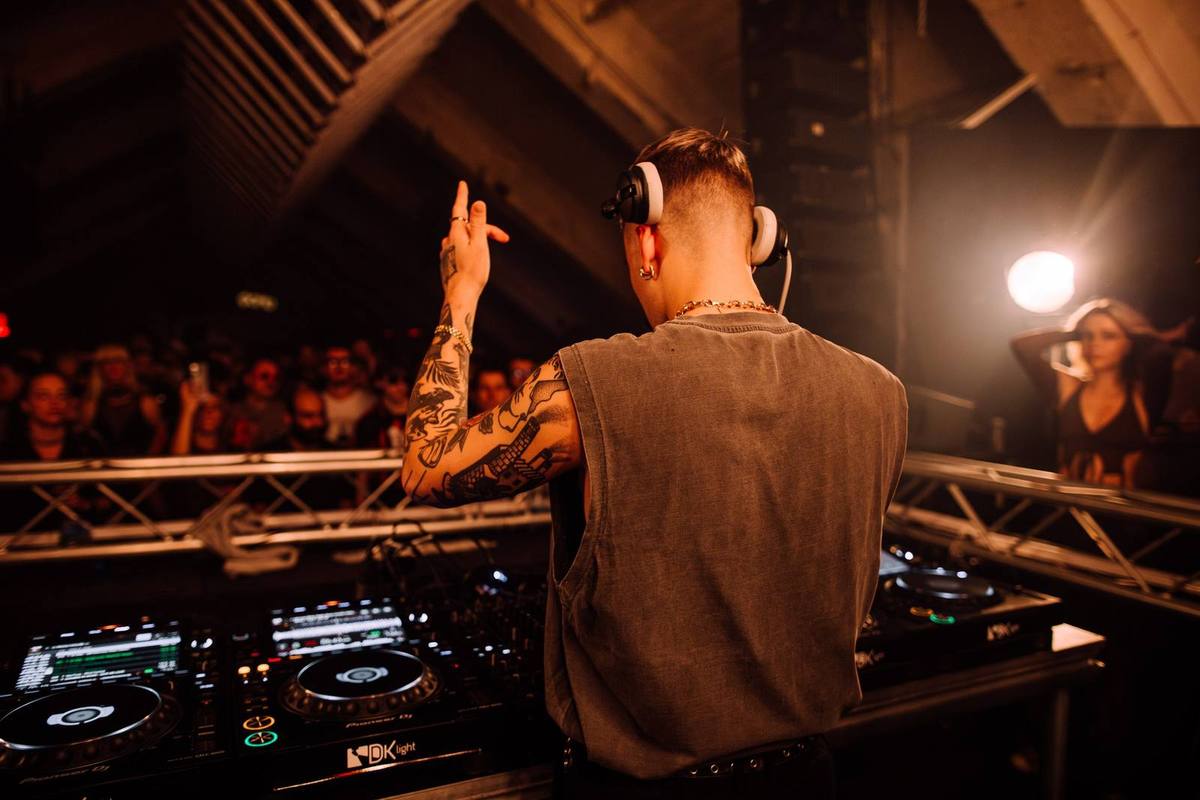 PABLO BOZZI at DRUGSTORE — ØOMO archive photo 33