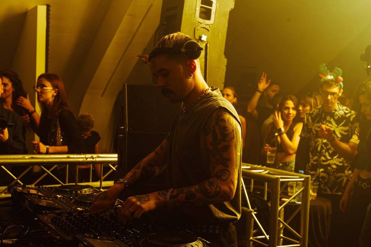 PABLO BOZZI at DRUGSTORE — ØOMO archive photo 37